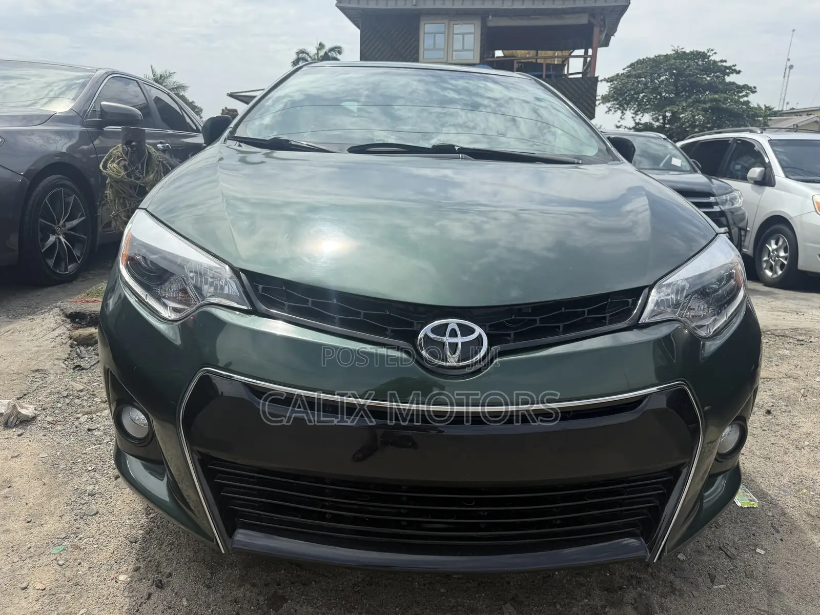 Toyota Corolla 2015 Green