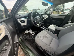 Toyota Corolla 2015 Green