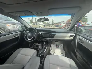 Toyota Corolla 2015 Green