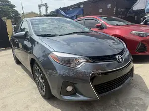 Toyota Corolla 2015 Gray