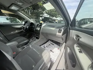 Toyota Corolla 2013 Silver