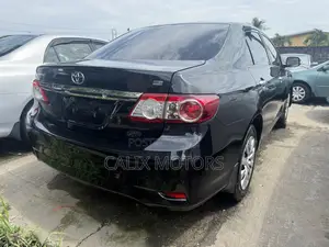 Toyota Corolla 2013 Black
