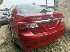 Toyota Corolla 2013 Red