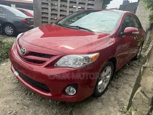 Toyota Corolla 2013 Red