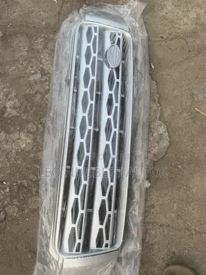 Sport Front Grill Toyota Highlander 2005