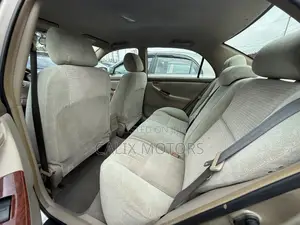 Toyota Corolla 2006 Gold