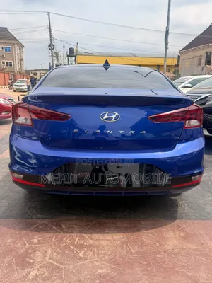 Hyundai Elantra ECO 2019 Blue