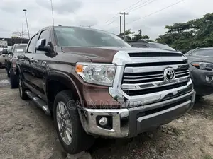 Toyota Tundra 2017 Brown