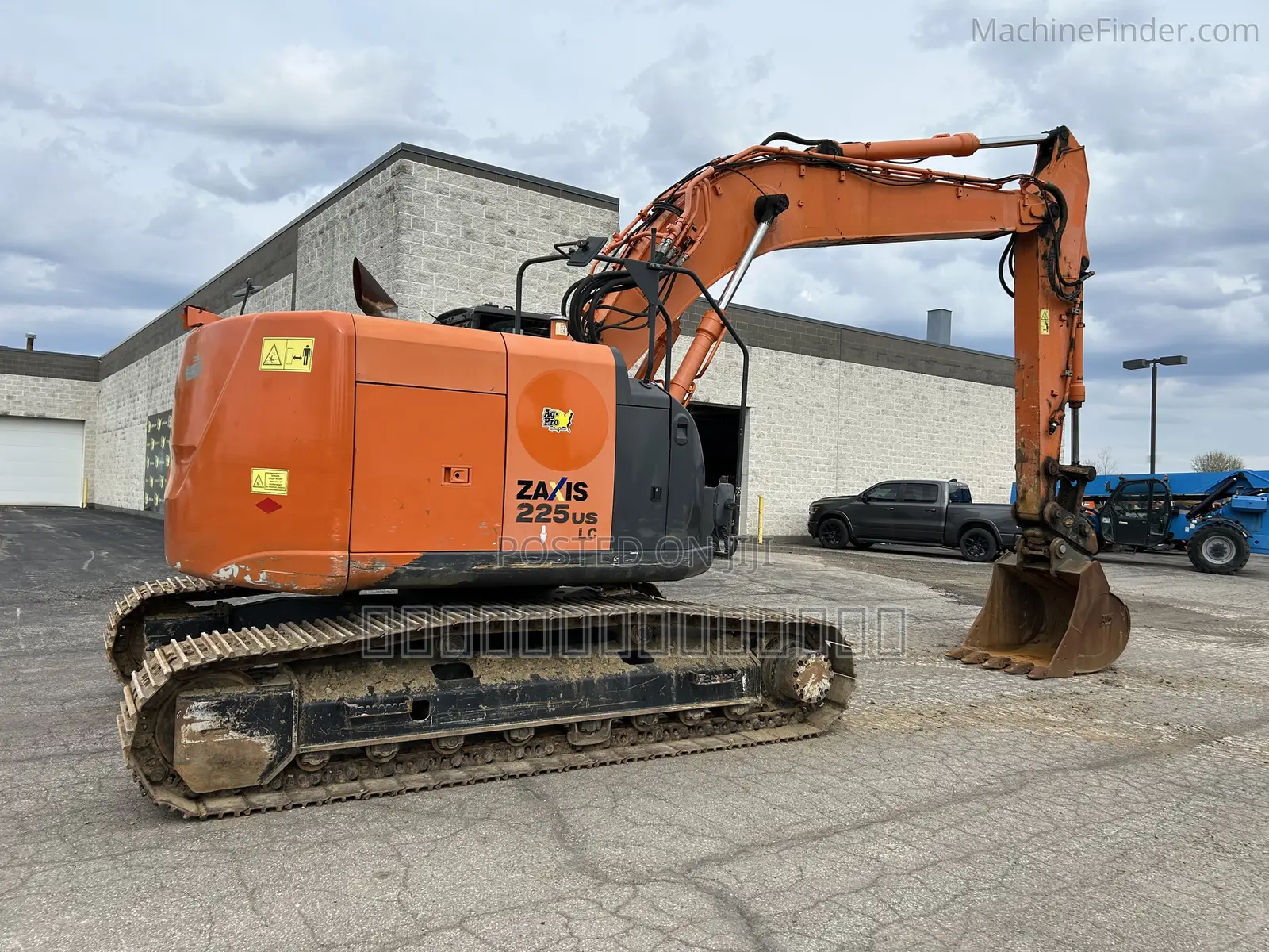 Good Condition Used Hitachi 225 Excavator
