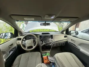 Toyota Sienna LE 8 Passenger 2012 Gray