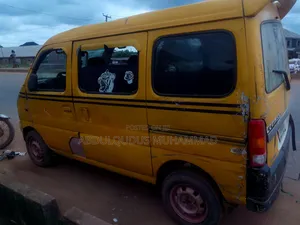 Suzuki APV Minibus 2005 Yellow