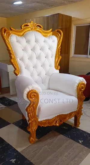 Royal and Throne Chairs