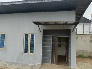 Mini Flat in Palm Gardens, Oluyole Estate for rent