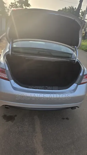 Toyota Camry SE 4dr Sedan (2.5L 4cyl 6AM) 2010 Silver