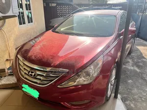 Hyundai Sonata 2012 Red