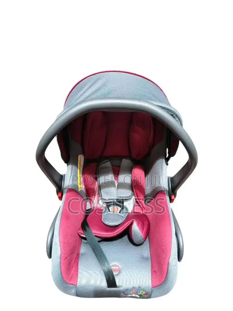 Infant Car Seat and Carrier With an Adjustable Handle