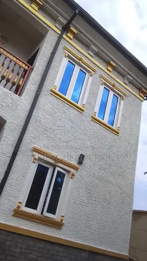 Gravities Paint