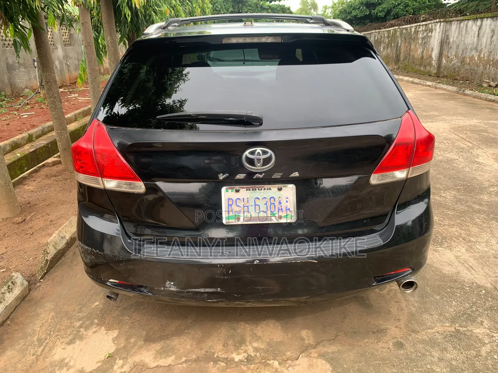 Toyota Venza LE 2009 Black