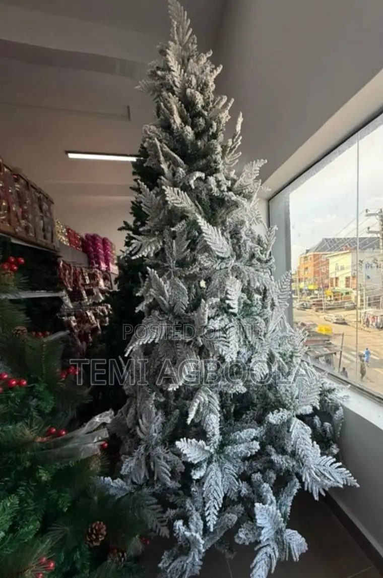 Snowy Christmas Tree 8ft