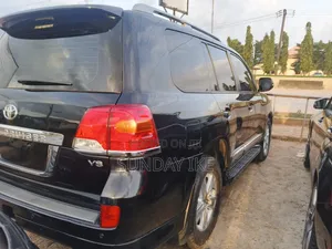 Toyota Land Cruiser 2012 Black