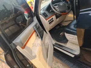 Toyota Land Cruiser 2012 Black