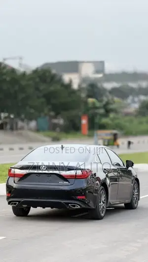 Lexus ES 2017 Gray
