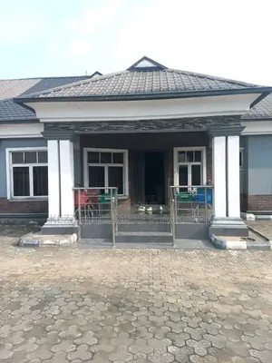 4bdrm Bungalow in Umuebulu 1 Oyigbo for sale