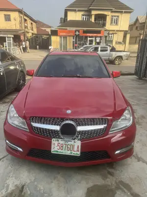 Mercedes-Benz C300 Luxury 4Matic Sedan AWD (3.5L 6cyl 7A) 2013 Red