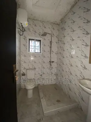 3bdrm Block of Flats in Shell Cooprative, Obio-Akpor for rent