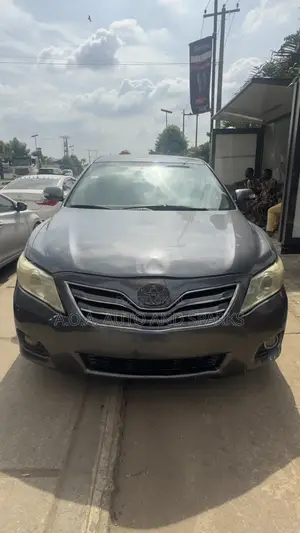 Toyota Camry 2011 Gray