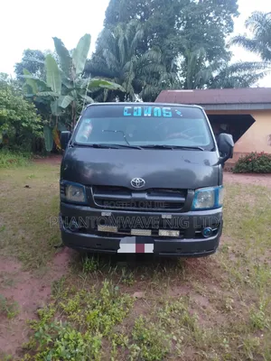 Toyota HiAce 2008 Grey