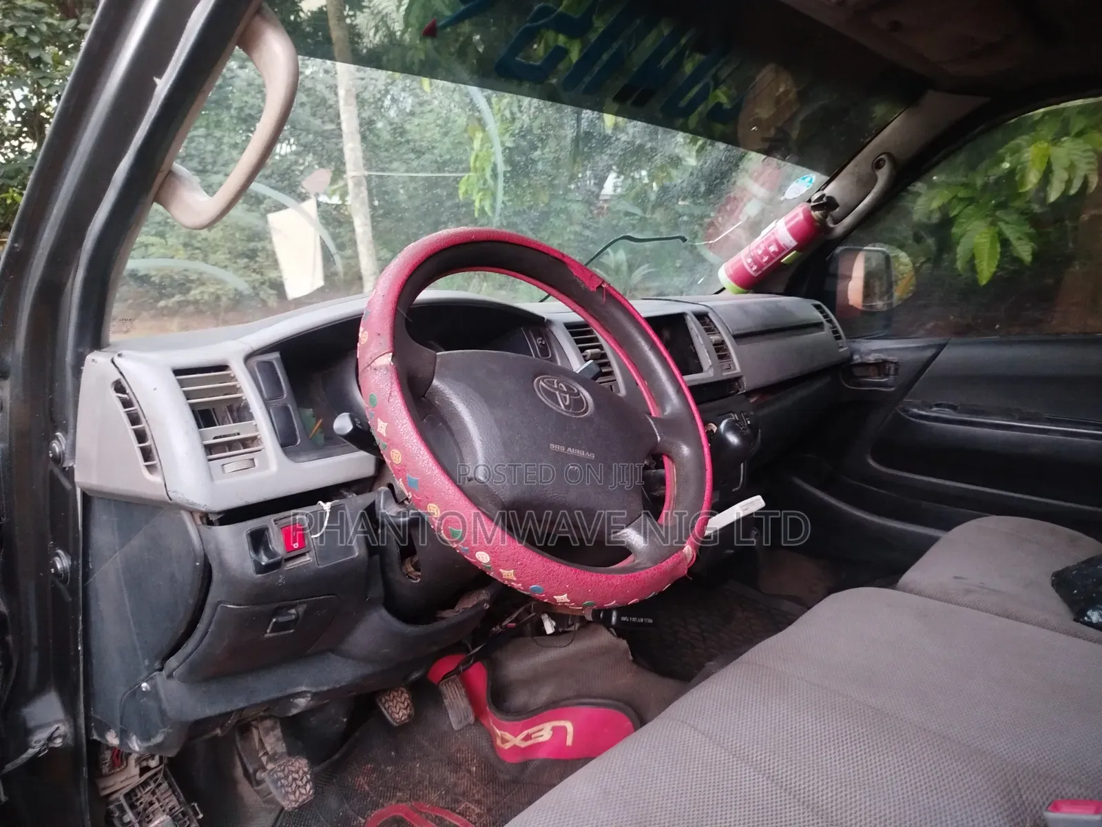 Toyota HiAce 2008 Grey