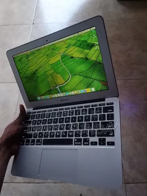 Laptop Apple MacBook Air 2011 2GB Intel Core i5 SSD 60GB
