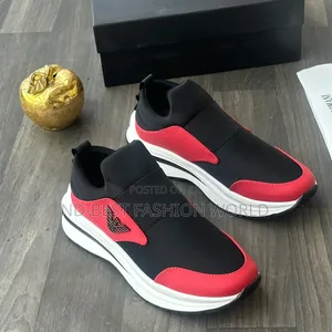 McQueen Luxury Wears