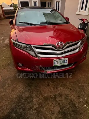 Toyota Venza AWD 2010 Red