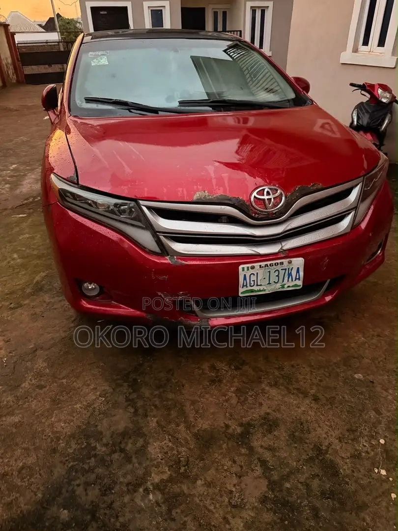 Toyota Venza AWD 2010 Red