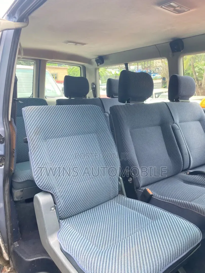 Volkswagen Transporter 2001 Blue