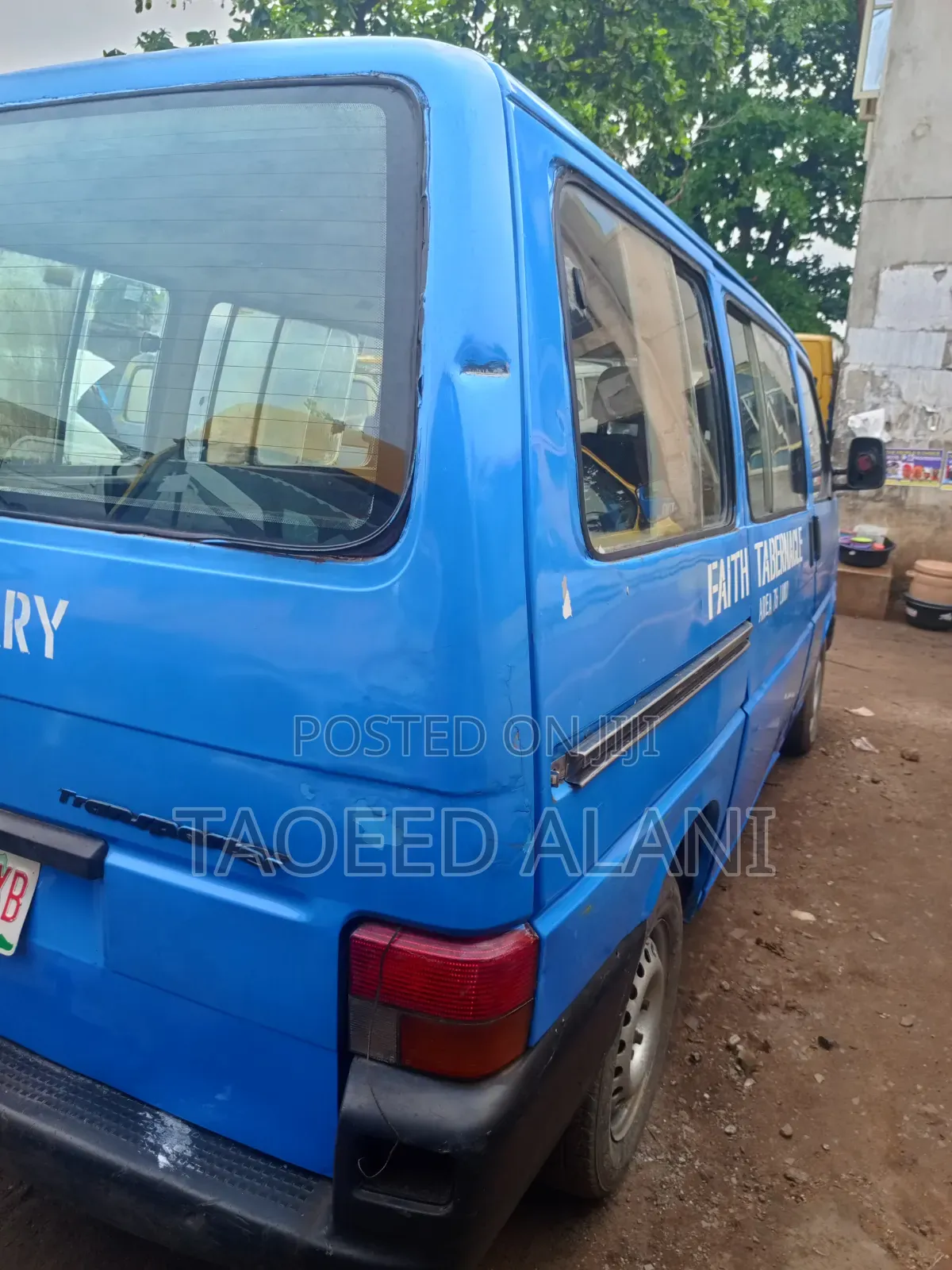 Volkswagen Transporter 2000 Blue