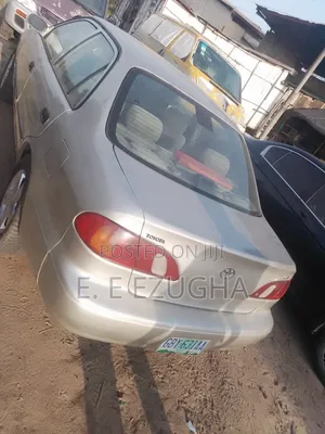 Toyota Corolla 1998 Gold