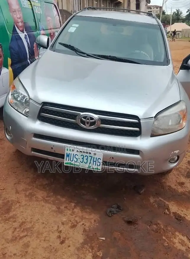 Toyota RAV4 2008 Silver