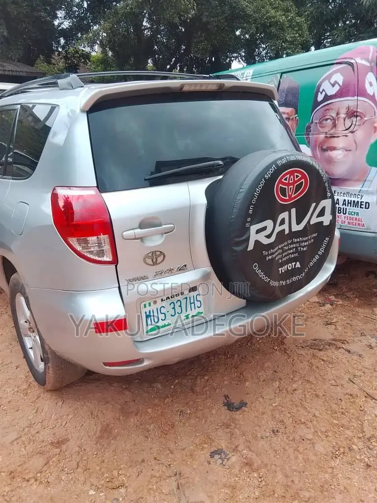 Toyota RAV4 2008 Silver