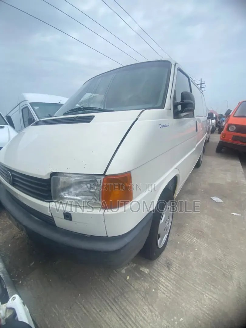 Volkswagen Transporter 2001 White