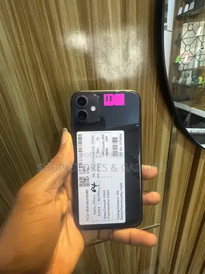 Apple iPhone 11 64 GB Black