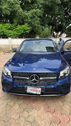 Mercedes-Benz GLC-Class 2018 Blue