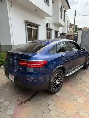 Mercedes-Benz GLC-Class 2018 Blue
