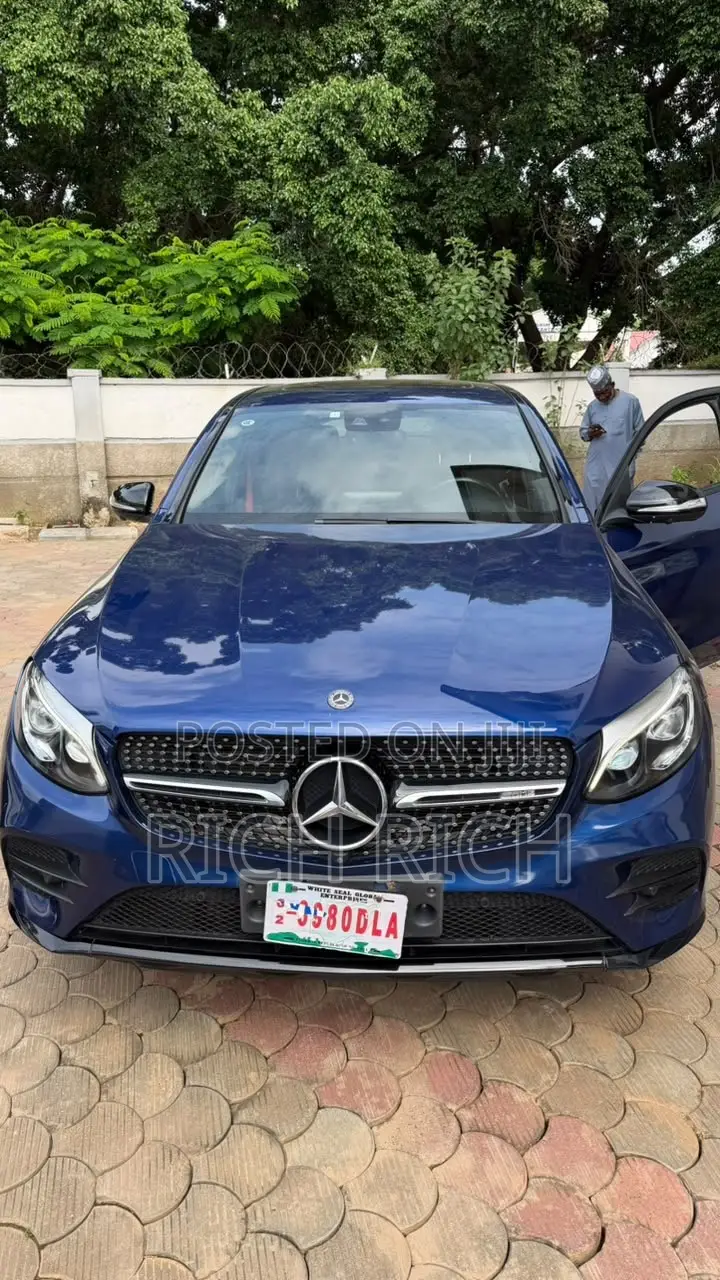 Mercedes-Benz GLC-Class 2018 Blue
