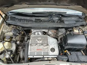 Lexus RX 2000 Gold