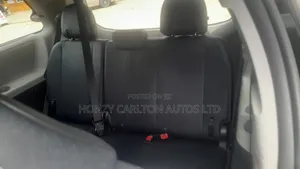 Toyota Sienna SE Premium 8-Passenger 4dr Minivan (3.5L 6cyl 6A) 2015