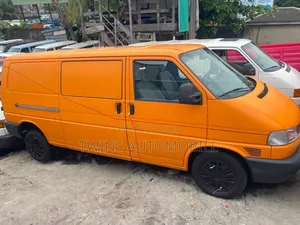Volkswagen Transporter 2001 Orange