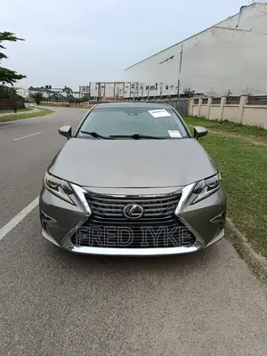 Lexus ES 2017 Brown